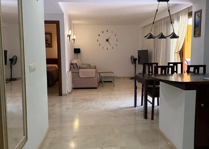 En Punta Prima Parque Recoleta تورّيفيِخا